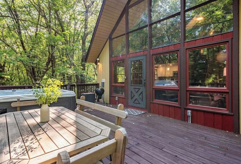 Harmony Haven By Avantstay Game Room, Large Deck