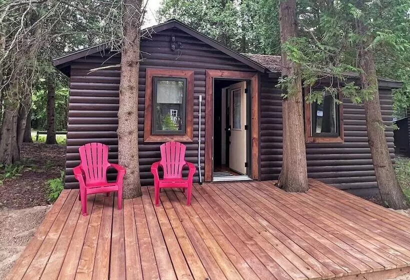 Hotelli Red Bay Lodge