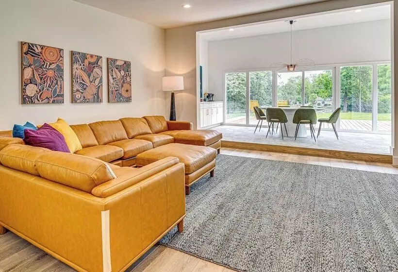 Mid Century Modern Lake Cottage In Indiana!