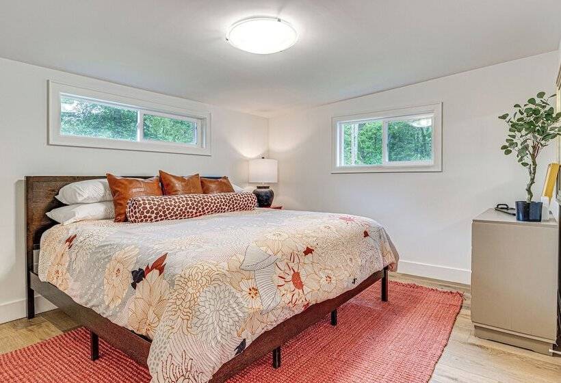 Mid Century Modern Lake Cottage In Indiana!