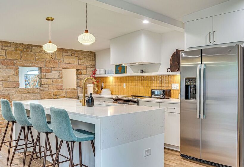 Mid Century Modern Lake Cottage In Indiana!