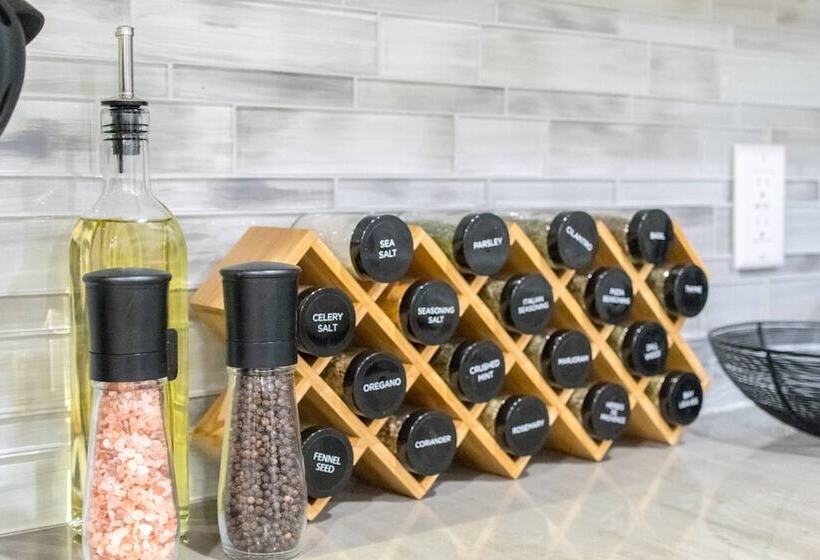 Modern Escape By Avanstay Views, 10min To Town