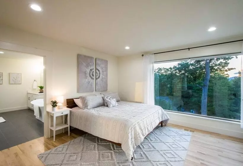 Modern Escape By Avanstay Views, 10min To Town