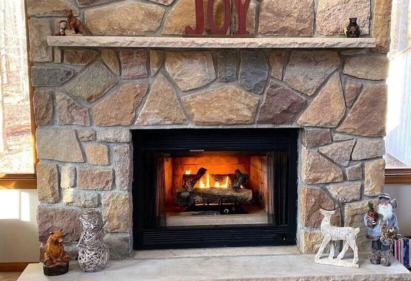 Mountain Memories By Avantstay Hot Tub Enclosed Deck, Large Yard W/ Fire Pit