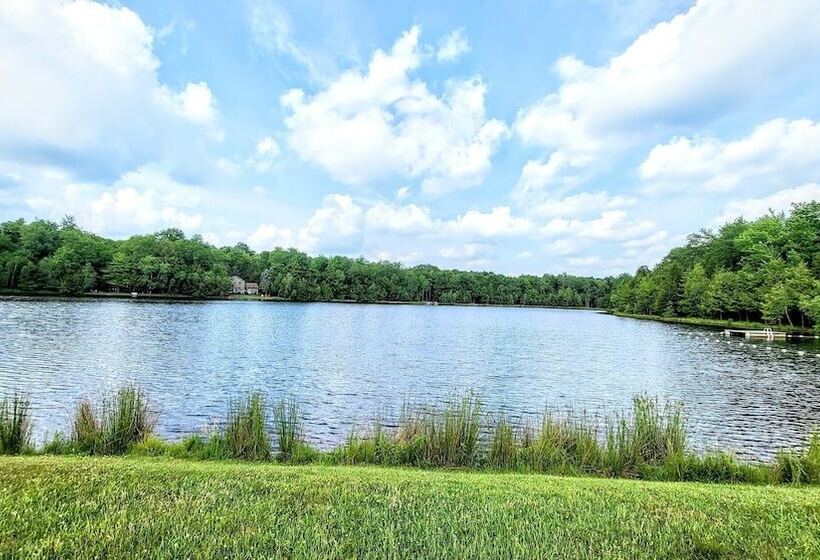 Mountain Memories By Avantstay Hot Tub Enclosed Deck, Large Yard W/ Fire Pit