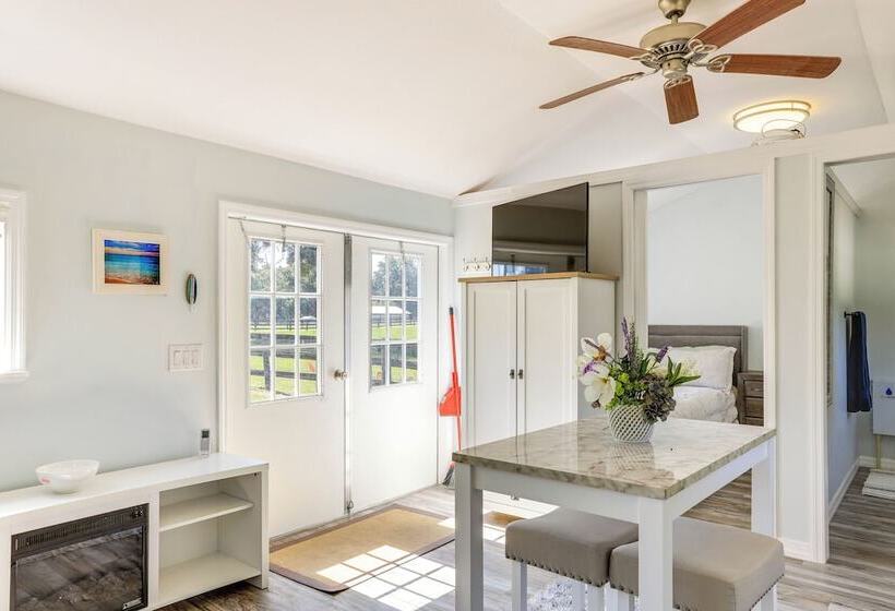 Ocala Tiny Home On 10 Acre Farm Near Wec!