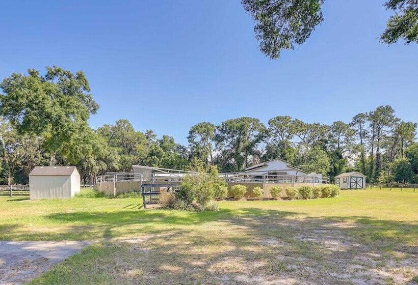 Ocala Tiny Home On 10 Acre Farm Near Wec!