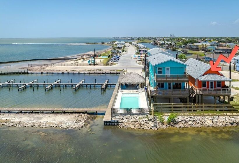 Waterfront Escape W/ Views Shared Pool & Boat Dock Orange Crush By Avantstay