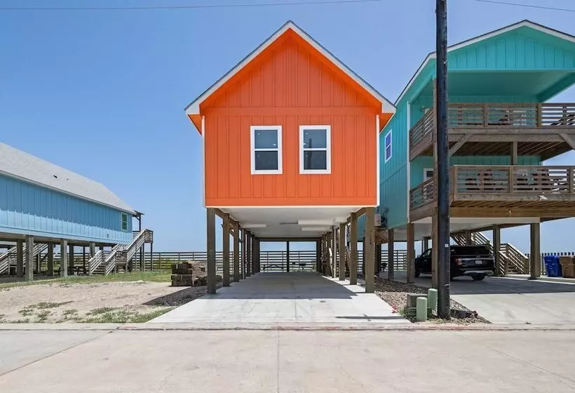 Waterfront Escape W/ Views Shared Pool & Boat Dock Orange Crush By Avantstay