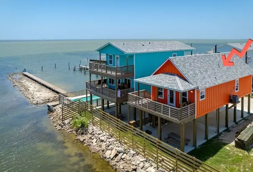 Waterfront Escape W/ Views Shared Pool & Boat Dock Orange Crush By Avantstay