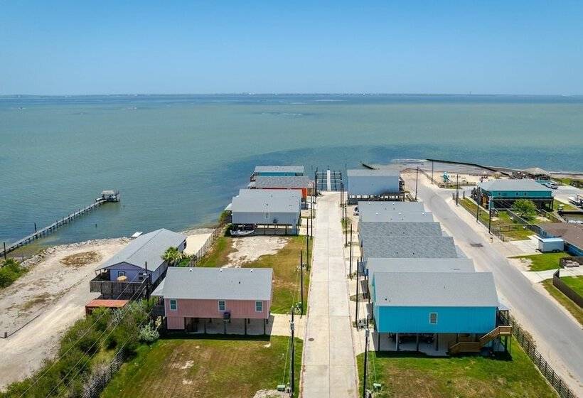 Waterfront Escape W/ Views Shared Pool & Boat Dock Orange Crush By Avantstay