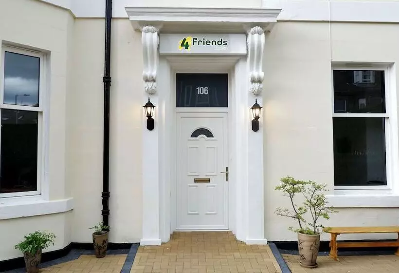 پانسیون 4 Friends House