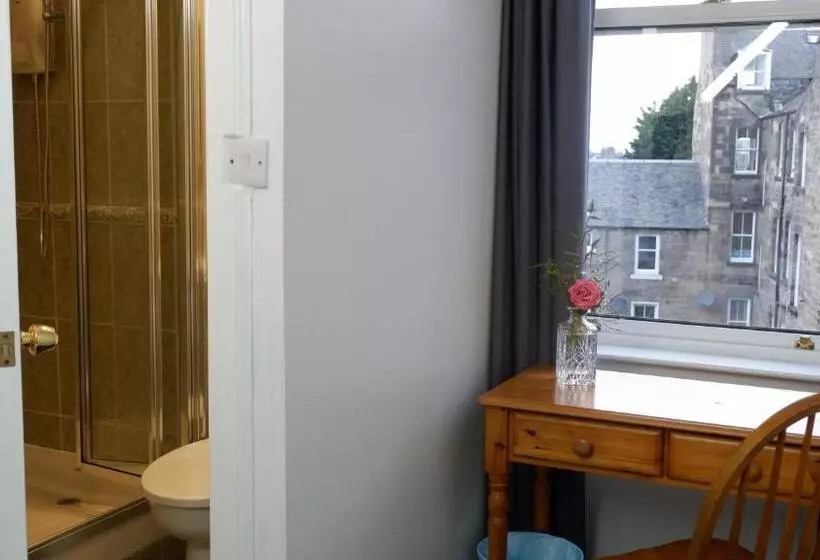 پانسیون 4 Friends House