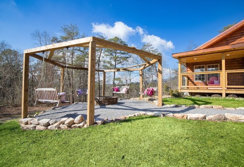 Pink Pines Avantstay Luxury Aesthetic Dream Home, Indoor Pool, Hot Tub