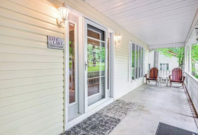 Delma S Haven  In Cadiz W/ Deck & Lake Access!