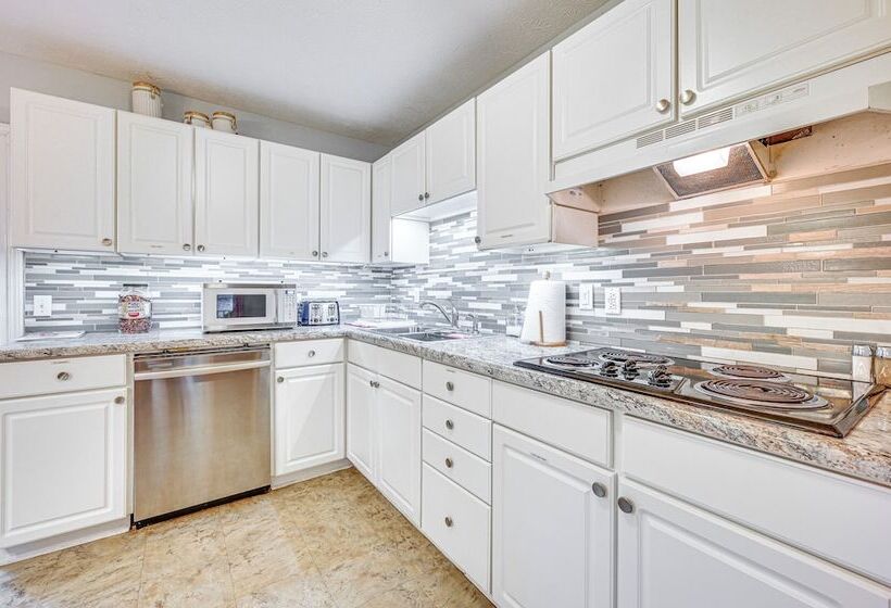 Delma S Haven In Cadiz W/ Deck & Lake Access!