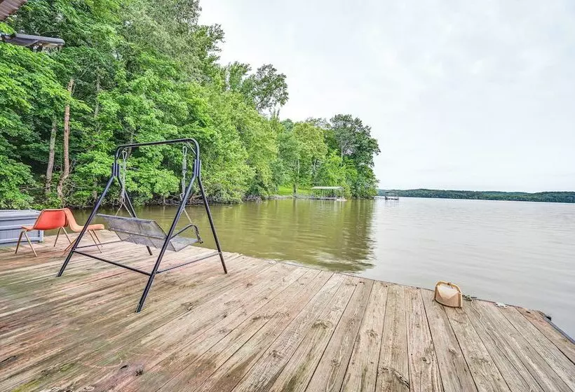 Delma S Haven  In Cadiz W/ Deck & Lake Access!