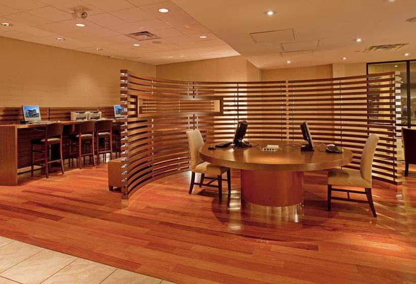 فندق Adam S Mark  & Conference Center