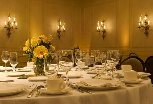 فندق Adam S Mark  & Conference Center