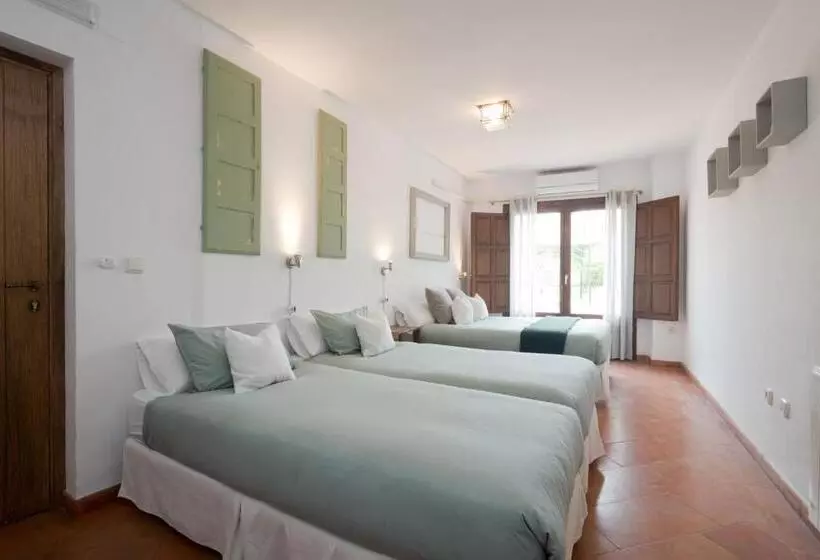 تختخواب و صبحانه Casa Bombo