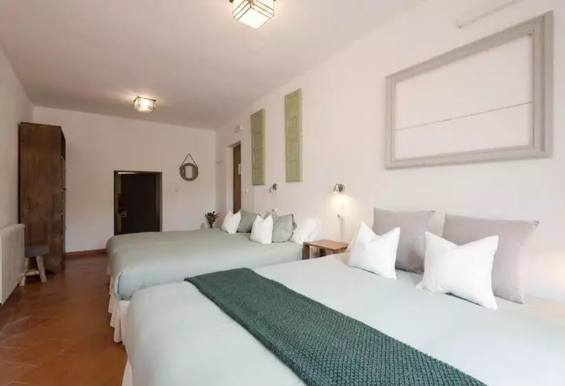 تختخواب و صبحانه Casa Bombo