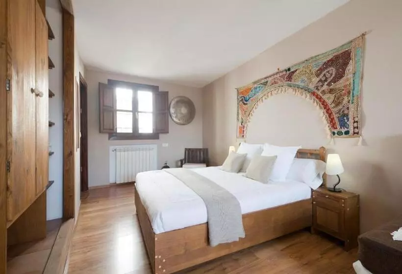 تختخواب و صبحانه Casa Bombo