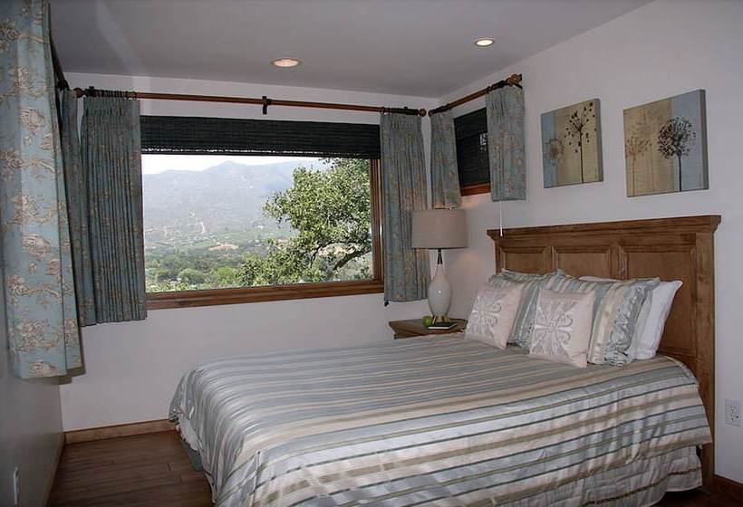Bed and Breakfast Ojai Retreat & Inn