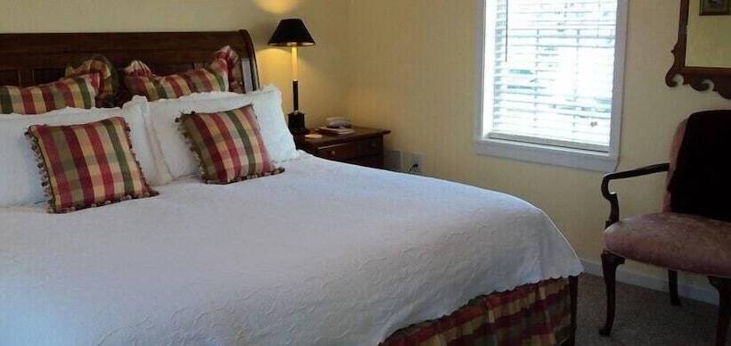 민박 The Essex Inn