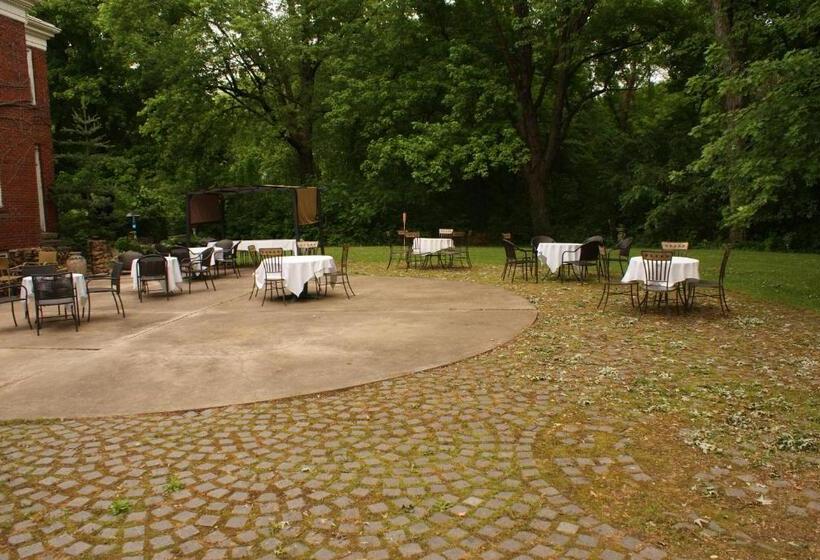 צימר The Outing Lodge