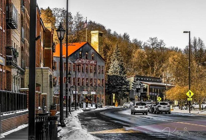 צימר The Outing Lodge