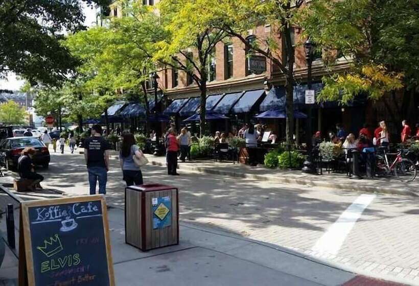 Clifford House Private Home B&b