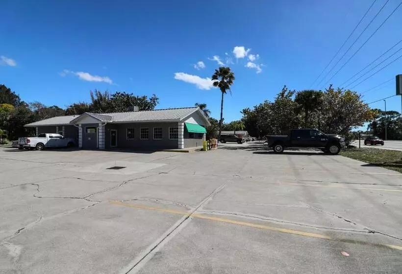 Grove City Motel