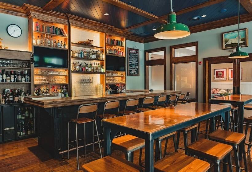 فندق Avenue Inn & Spa