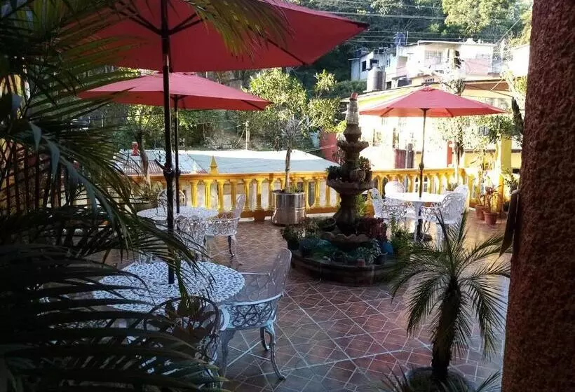 Hotelli El Paraiso