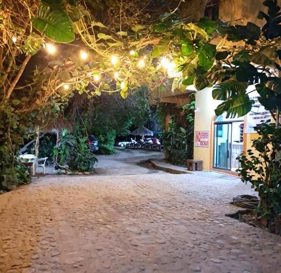 ホテル Manglar Pacific