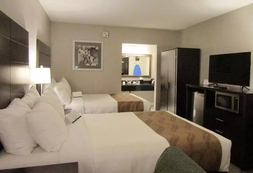 Hotelli Quality Inn & Suites Kissimmee By The Lake