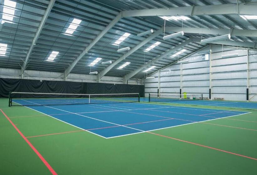 Lighthouse Oceanfront Resort