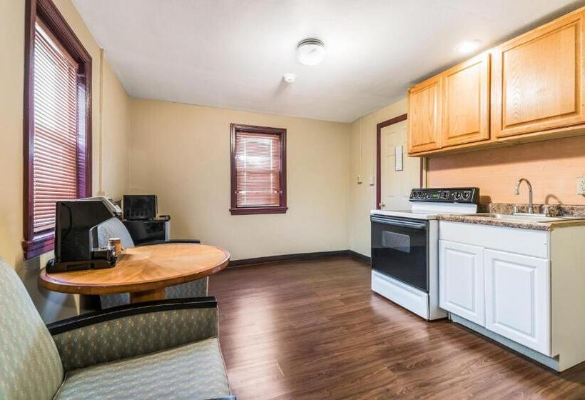 Мотель Cottage Inn   Grantville