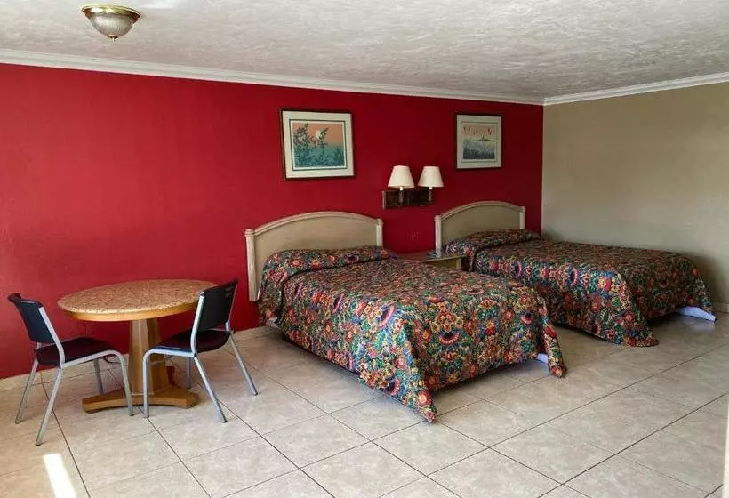 モーテル Economy Inn