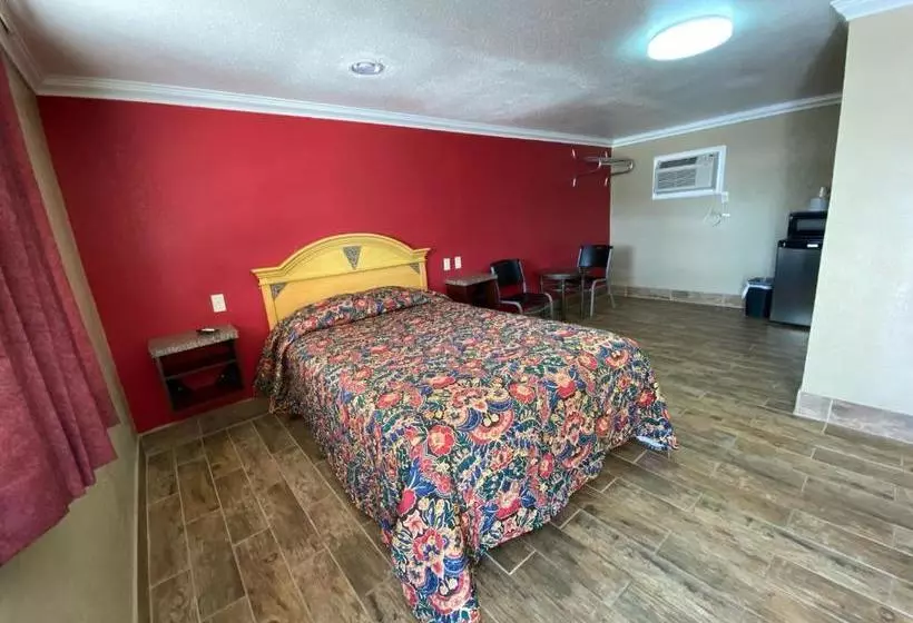 モーテル Economy Inn