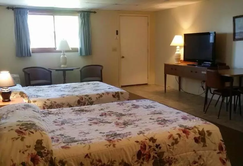 モーテル Inn Between The Beaches & Villager