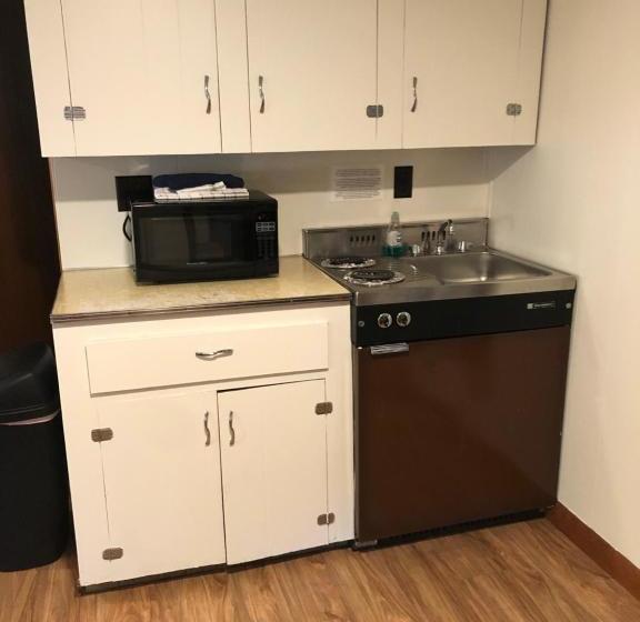 فندق على الطريق Marcotte Motor Court