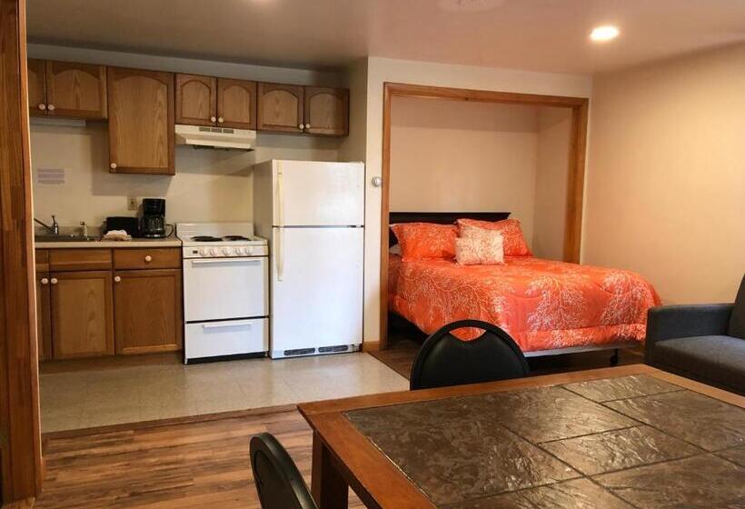 فندق على الطريق Marcotte Motor Court