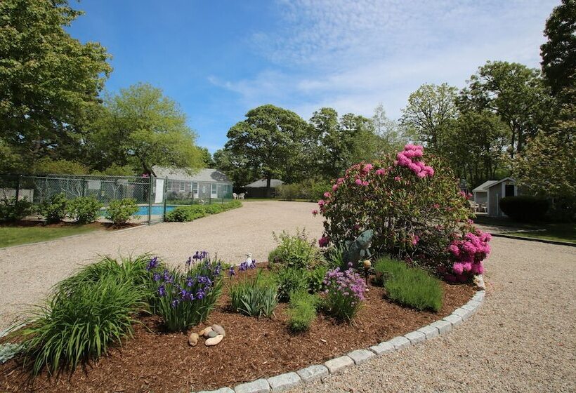 The Tern Inn Bed & Breakfast And Cottages