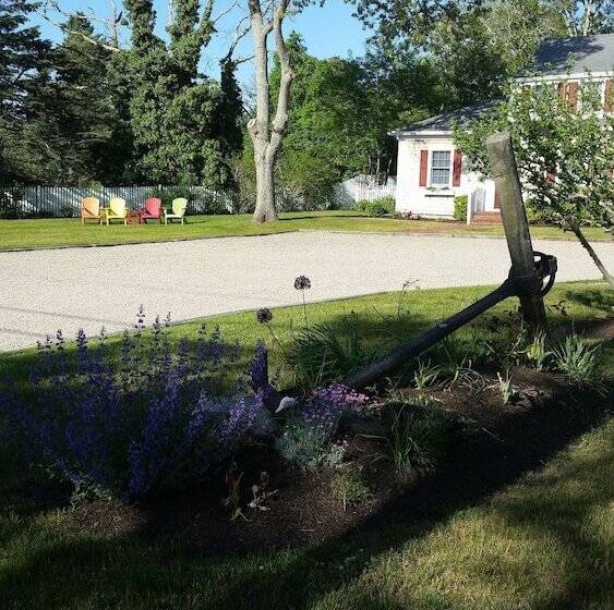 The Tern Inn Bed & Breakfast And Cottages