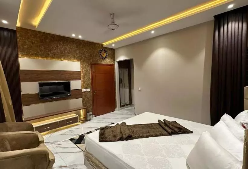 هتل Multan Swiss