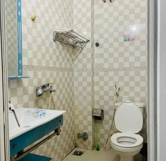 هتل Nhà Nghỉ Long Lưu