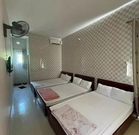 هتل Nhà Nghỉ Long Lưu