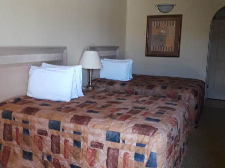 汽车旅馆  Sunbridge Inn & Suites