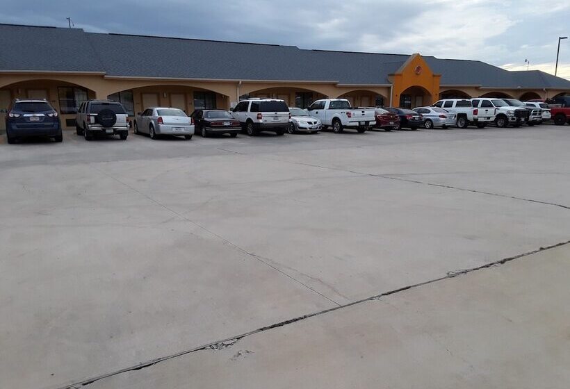 汽车旅馆  Sunbridge Inn & Suites